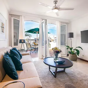 rooms-suites-terrace-4d.in-canary-islands.com/